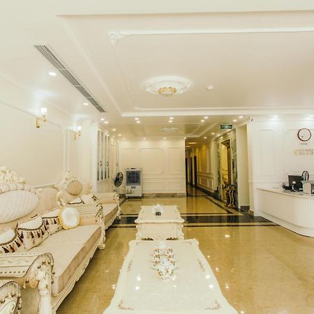 White Crown Hotel Ха Лонг Екстериор снимка