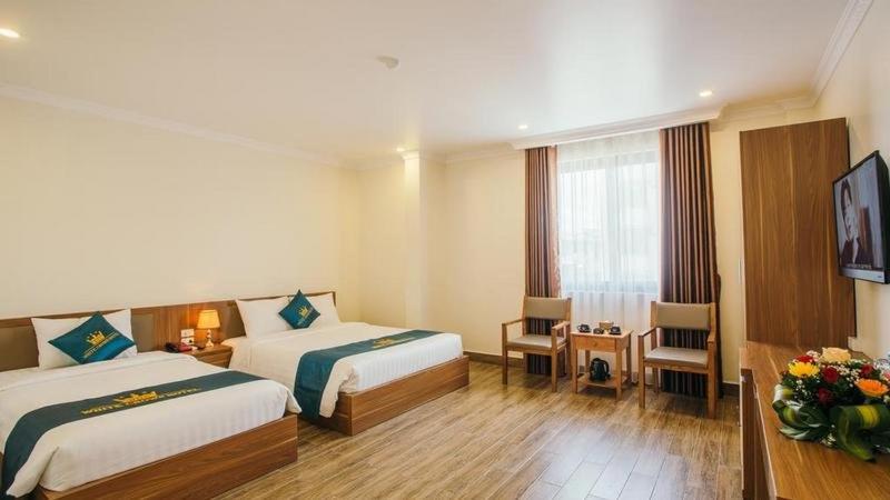 White Crown Hotel Ха Лонг Екстериор снимка